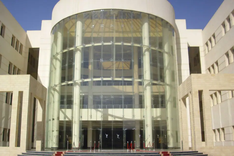 Sinai University — Faculty of Oral Medicine and Dentistry